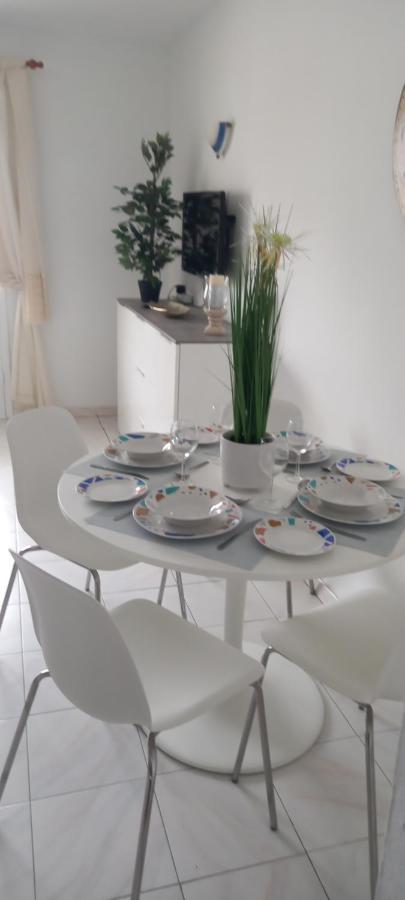 Beautiful Spacious 1-Bed Apartment With Aircon Puerto del Carmen  Buitenkant foto