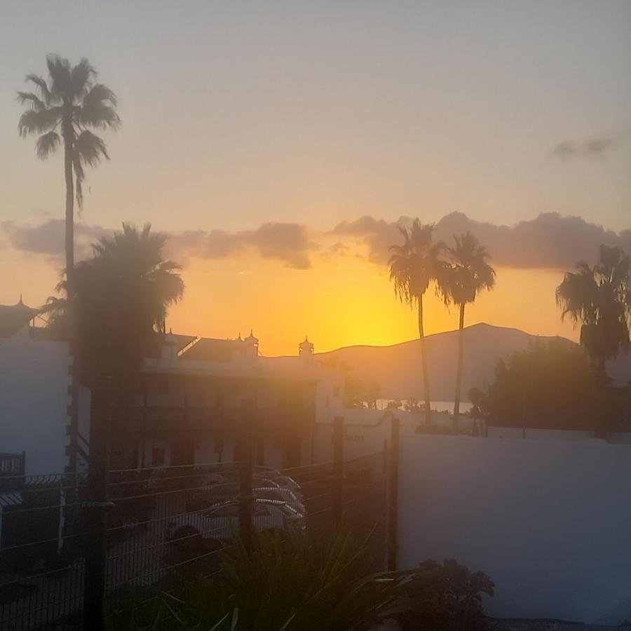 Beautiful Spacious 1-Bed Apartment With Aircon Puerto del Carmen  Buitenkant foto
