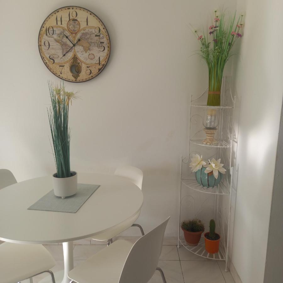 Beautiful Spacious 1-Bed Apartment With Aircon Puerto del Carmen  Buitenkant foto